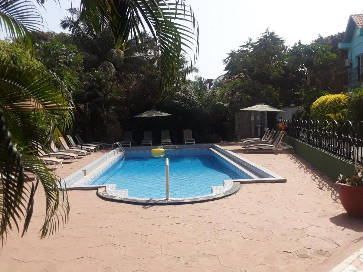 קולולי Riyan Apartment מראה חיצוני תמונה