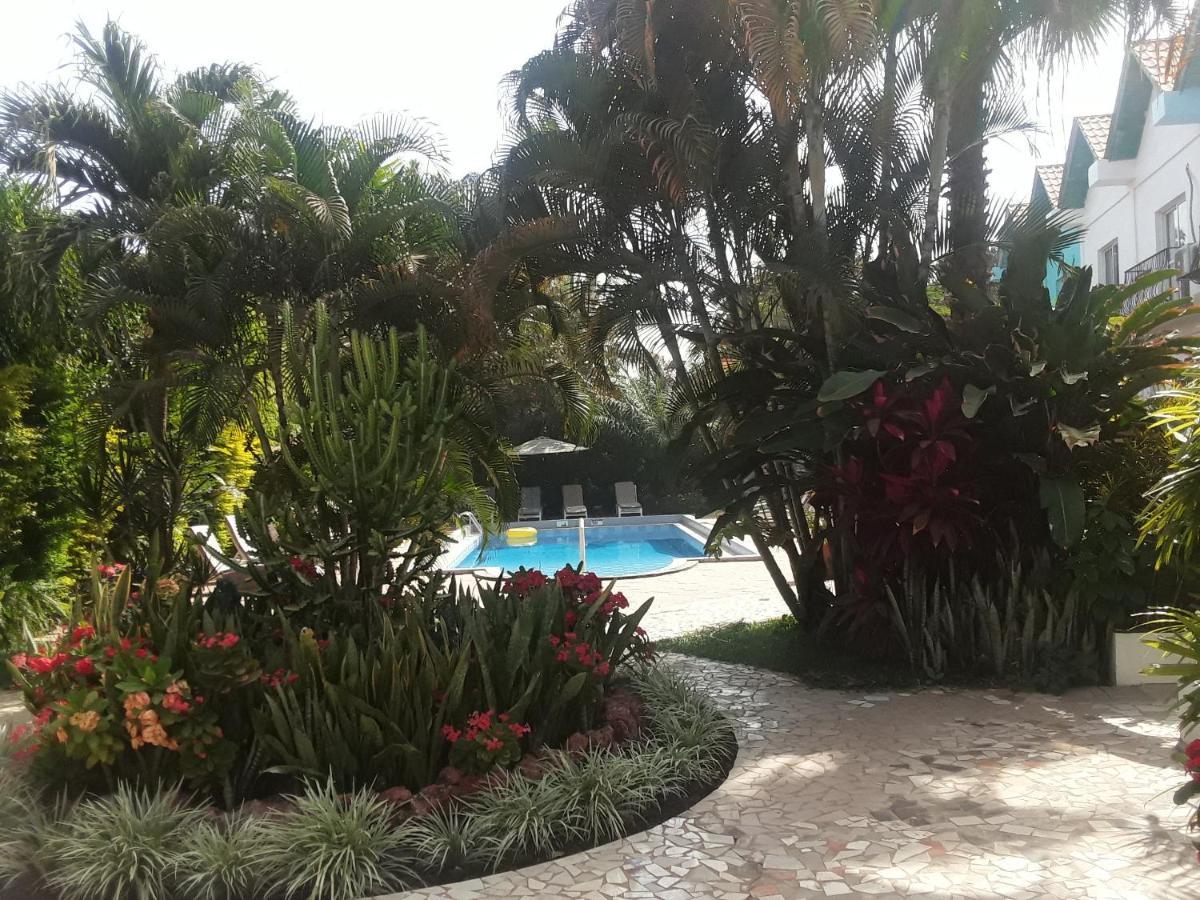 קולולי Riyan Apartment מראה חיצוני תמונה