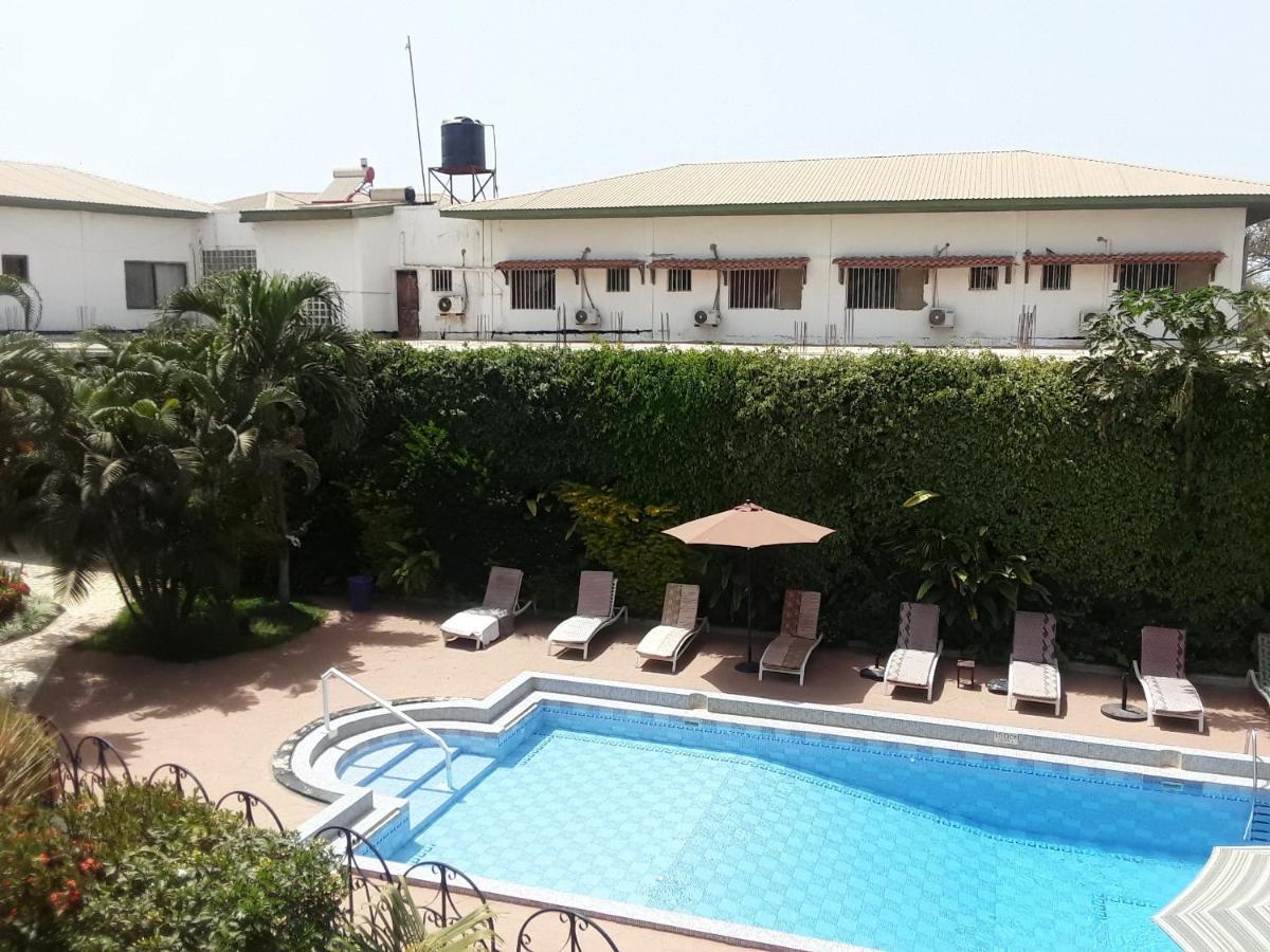 קולולי Riyan Apartment מראה חיצוני תמונה