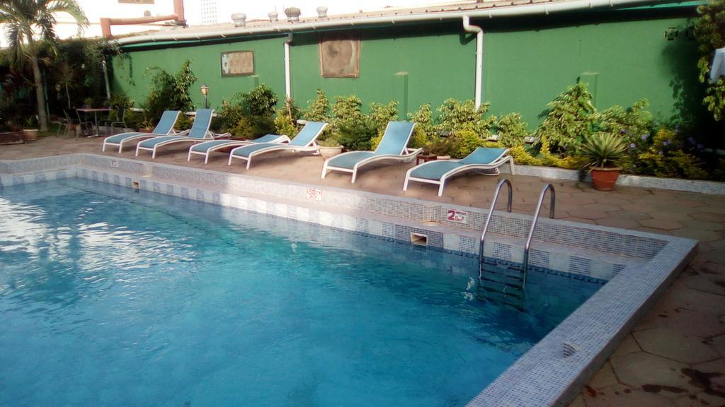 קולולי Riyan Apartment מראה חיצוני תמונה