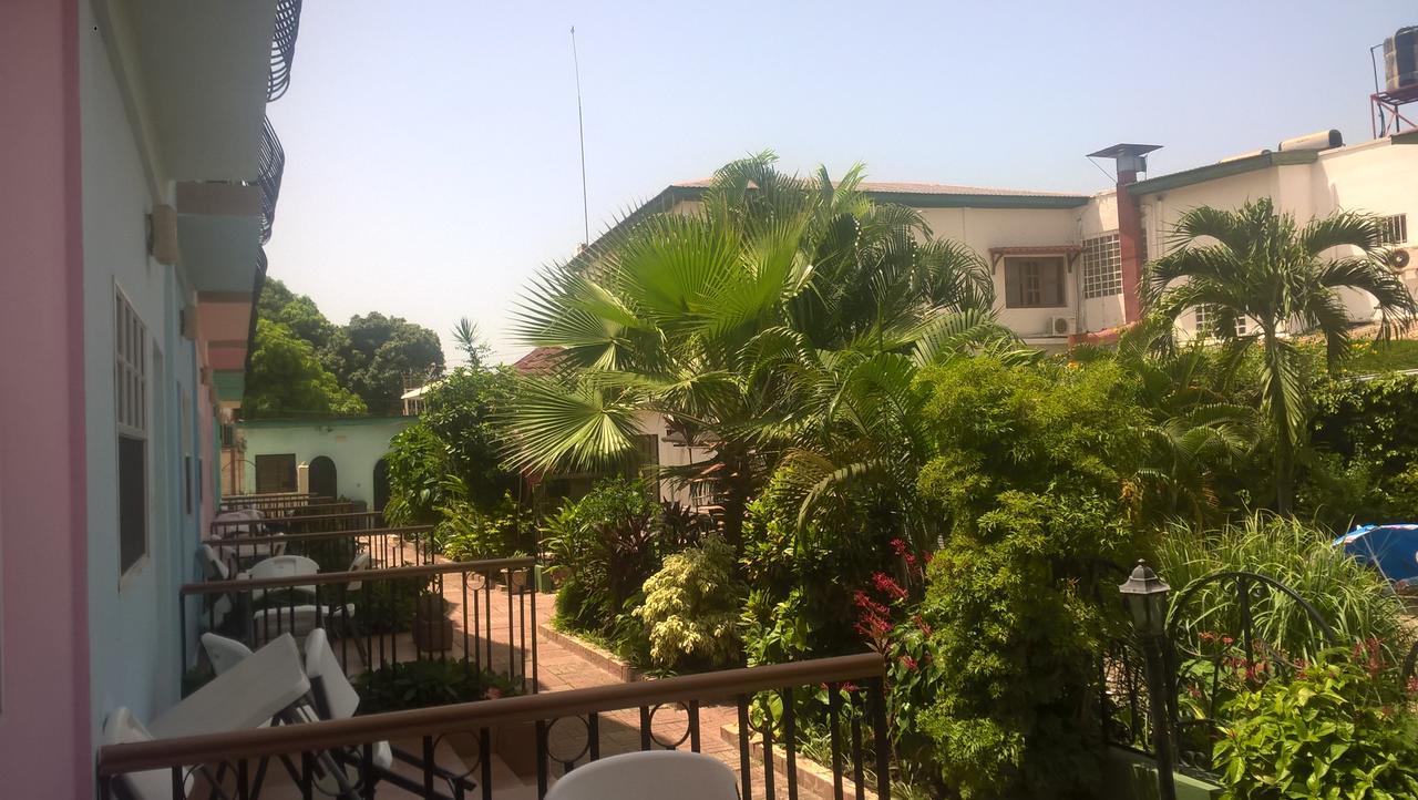 קולולי Riyan Apartment מראה חיצוני תמונה